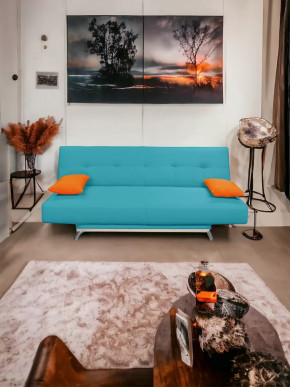 Прямой диван манго 2 Нео Азуре/Подушки Нео Оранж в Пыть-Яхе - pyt-yah.mebel-tymen.ru | фото